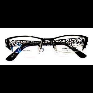 Ladies eyeglasses brand new